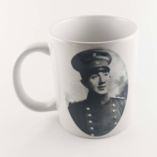 taza teniente bello frente